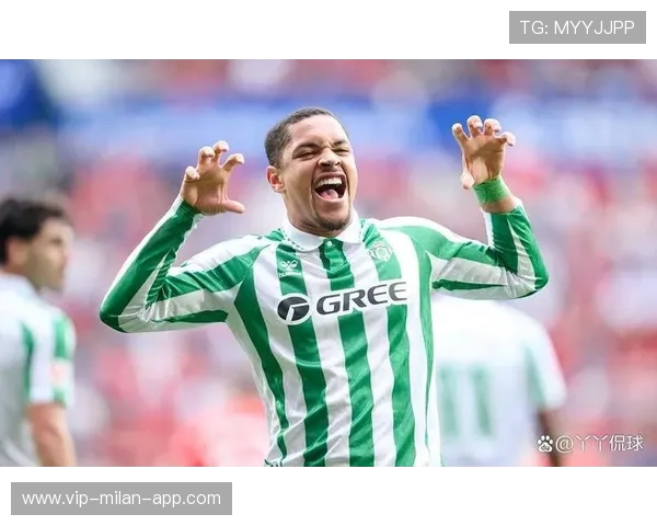 曼联转会大鱼曝光:重金追飞翼+榜眼射手双线推进 曼联转会大鱼曝光:重金追飞翼+榜眼射手双线推进