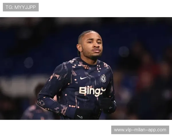 切尔西恩昆库边路传中后点精确补射让人惊叹